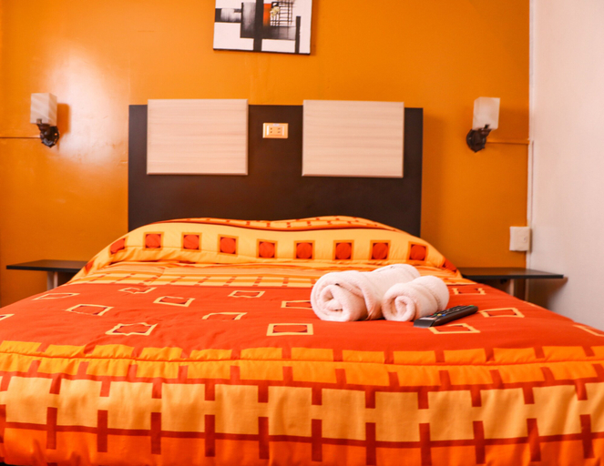 Bedroom 2, Skyline, Pedro Domingo Murillo
