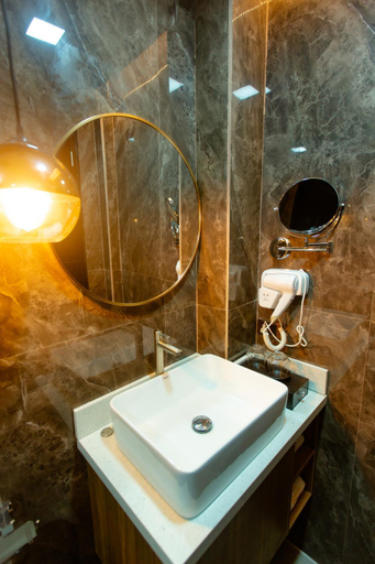 Bathroom 2, Rockfort Hotel, Cotabato City