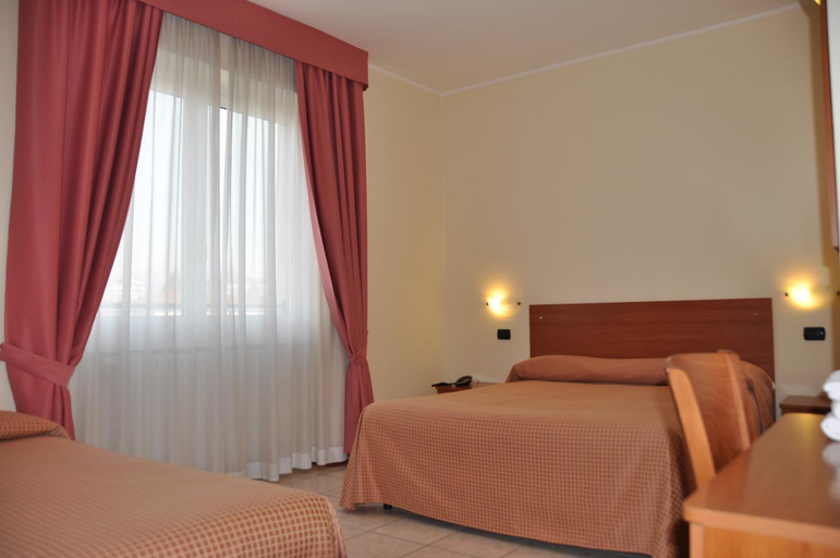 Bedroom, Hotel Belforte, Varese