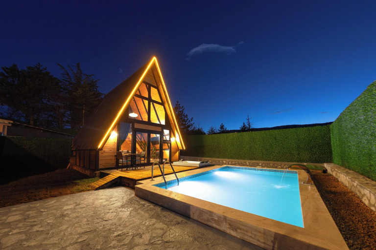 Sport & Beauty 3, Village Life Bungalows, Merkez