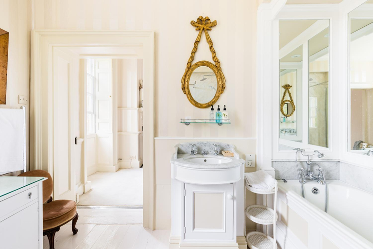 Bathroom, Upper Court, Worcestershire