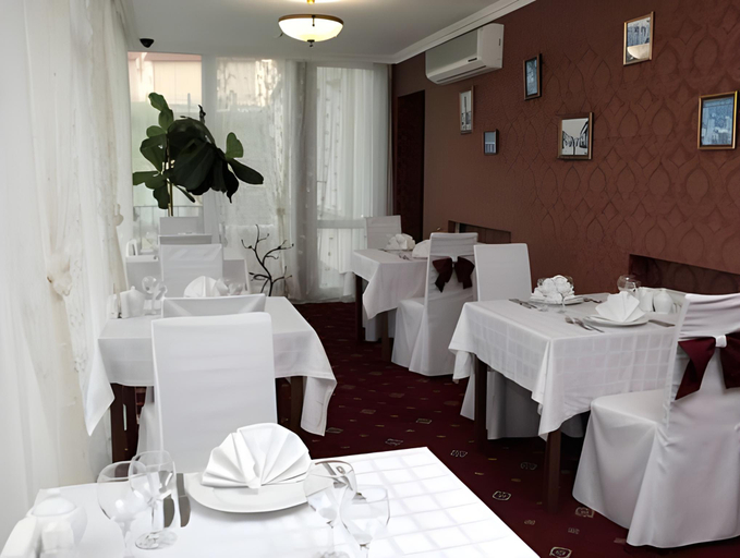 Food & Drinks 2, Курортнии комплекс Santa Maria, Drohobyts'kyi
