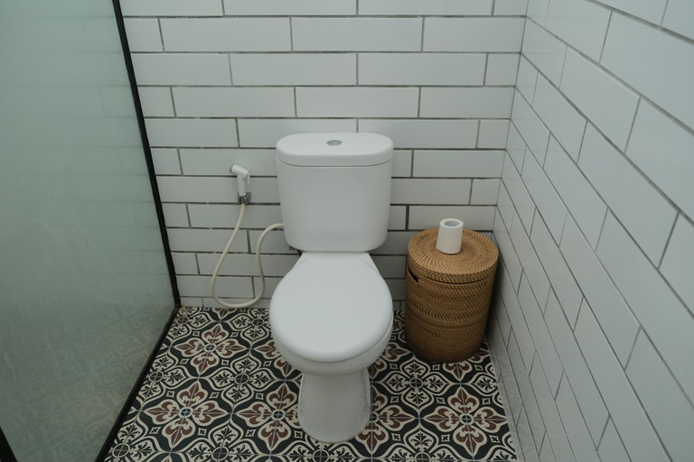 Bathroom 8
