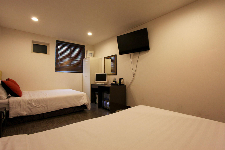 Bedroom 10