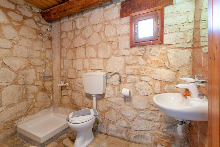 Bathroom 3, Souda Bay View, Crete