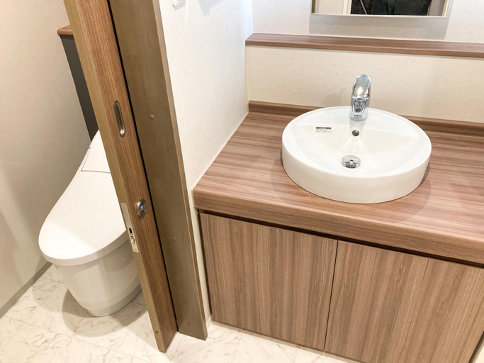 Bathroom 4