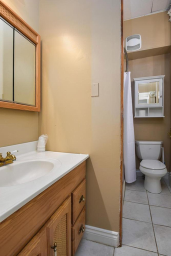 Bathroom 4
