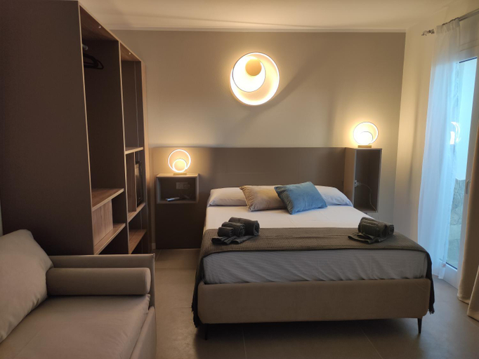 Others 4, Live Home Rooms, Cagliari