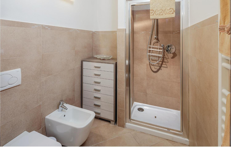 1 Bedroom Nice Apartment In Pitelli -Sp-, La Spezia