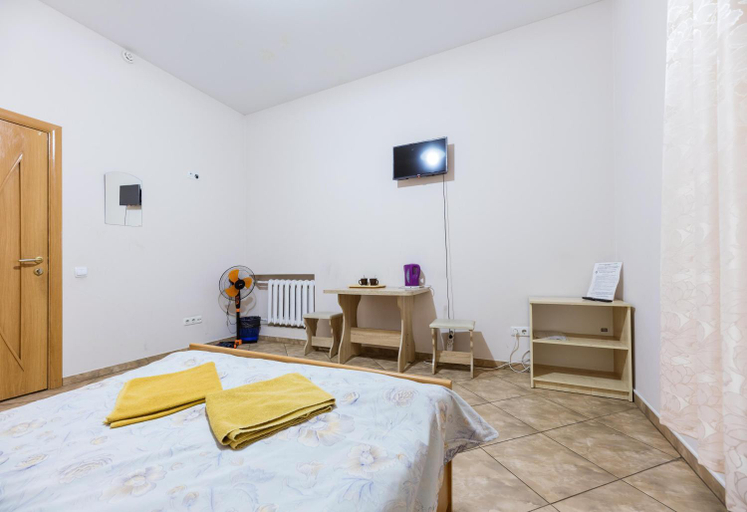 Bedroom 2, Mini Hotel near Arena City, Shevchenkivs'kyi