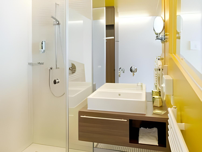 Bathroom 5, SPA Hotel Bründl, Urfahr Umgebung
