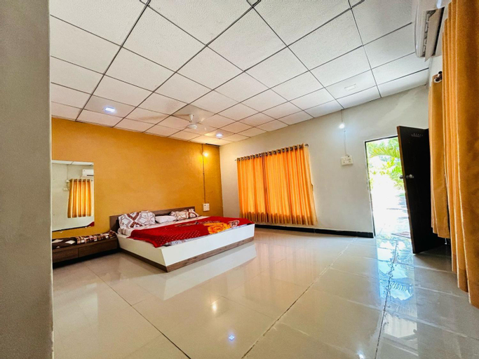 THE RED VILLA Family Resort, Gir Somnath