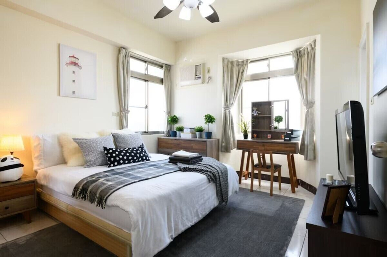 Bedroom 4, World Trade Center Station, Pak Kret