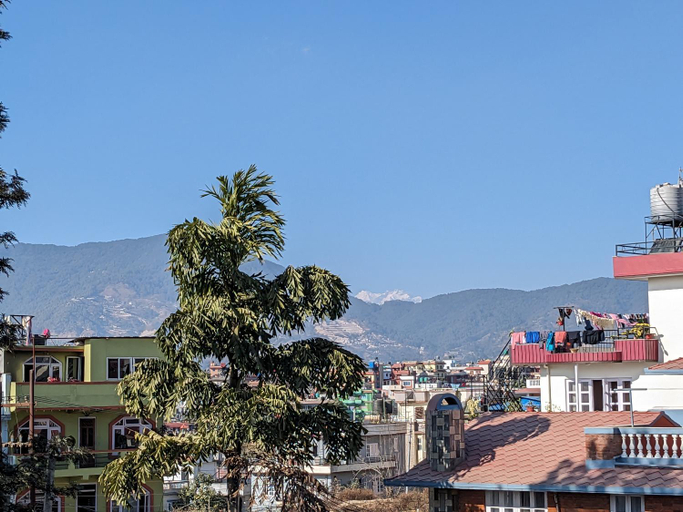 View 5, Family Home with Rooftop access and Mountain View, Bagmati