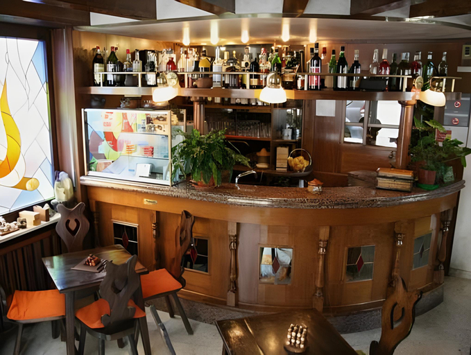 Others 4, Hotel Al Caminetto, Aosta