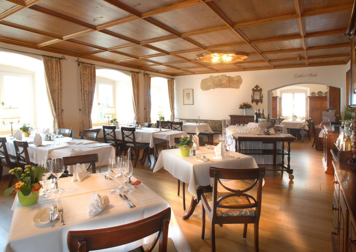 Food & Drinks 5, Hotel Gasthof Lowen, Werdenberg