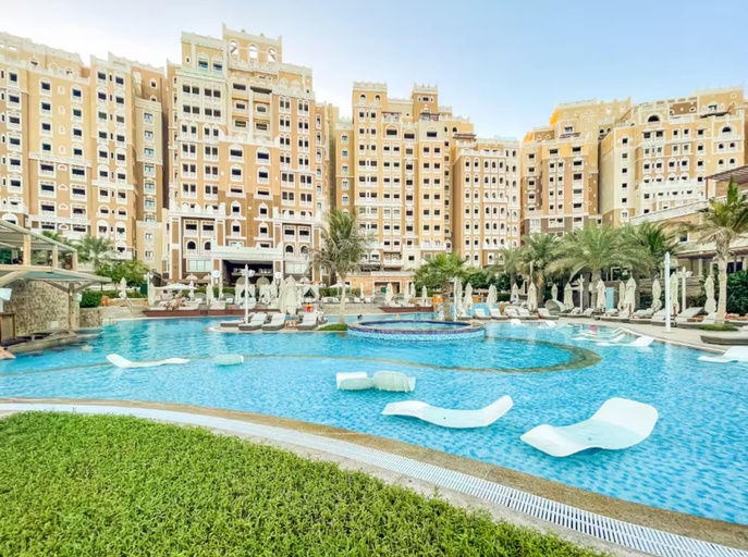 Sport & Beauty 2, Massive 2 Bedroom with Palm View Balqis, Dubai