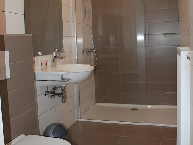 Bathroom 4, B&B La Vie En Roses, Oost-Vlaanderen