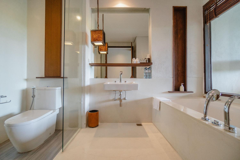 Bathroom 5, Pattara Resort & Spa, Muang Phitsanulok