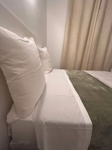 Bedroom 3, Hotel Relax, Bouches-du-Rhône