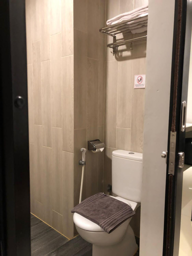 Bathroom 6