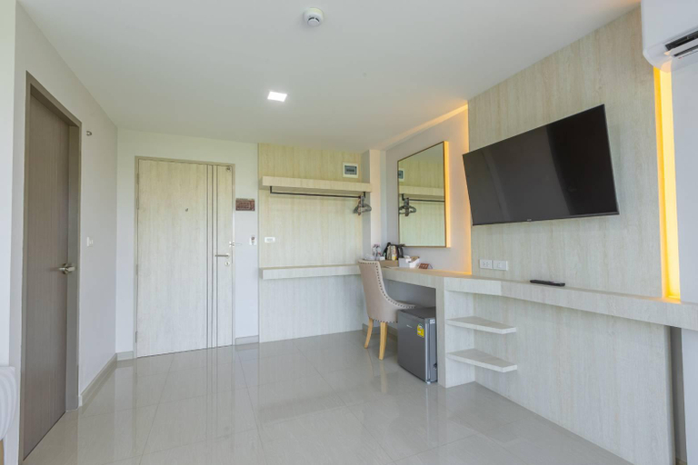 Dining Room 28