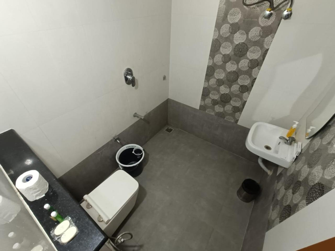 Bedroom 4, Hotel BlueSky Ramapuram, Thiruvallur