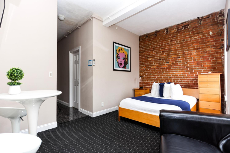 4, Stylish Downtown Studio in the SouthEnd, C.Ave #31, Boston