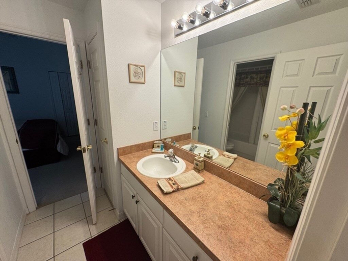 Bathroom 3, Cumbrian Sunset Villa 4 Bedroom Home, Osceola