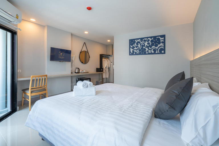 Bedroom 8