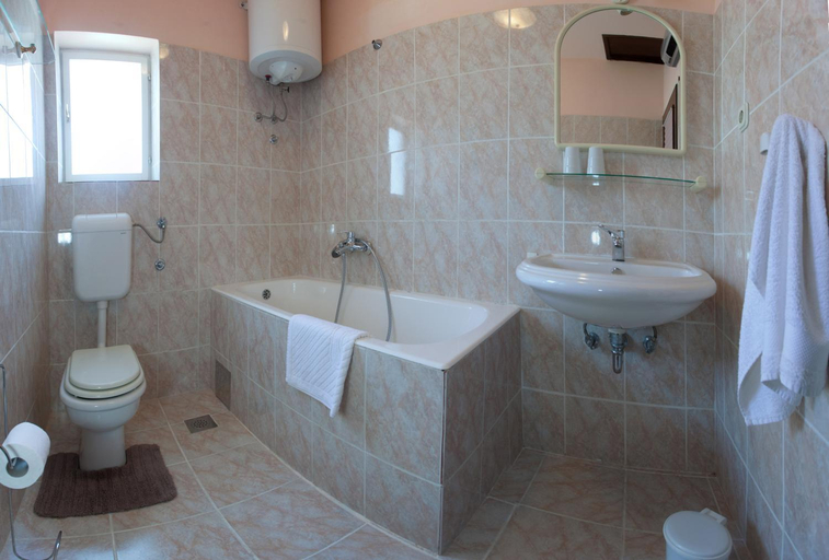 Bathroom 3, Apartments Beautiful Sandy Beach, Split