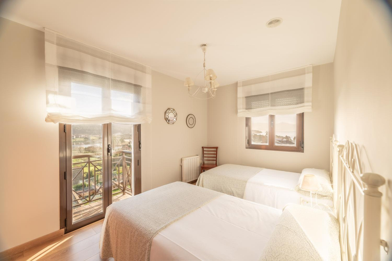 Bedroom 2, Apartamentos Rurales de Abelleira, A Coruña