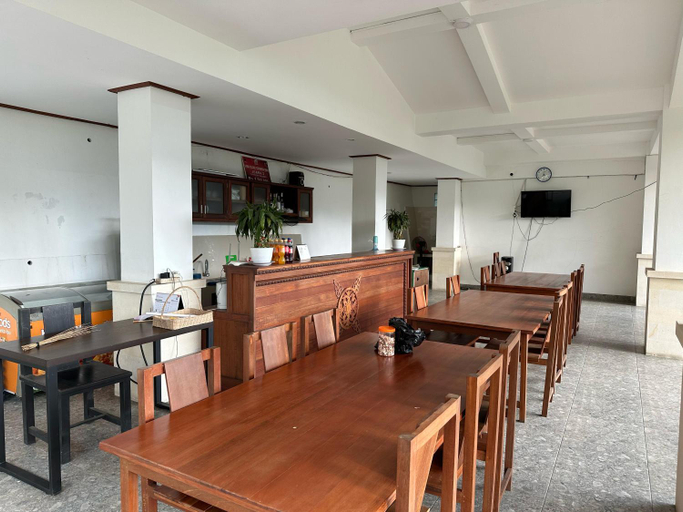 Food & Drinks 4, Bukit Kembang Sari, Karangasem