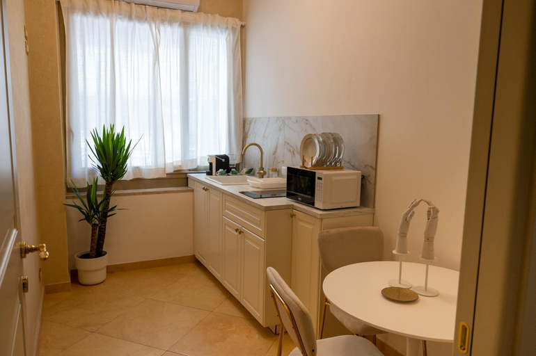 Others 5, Home Sicilia24, Catania