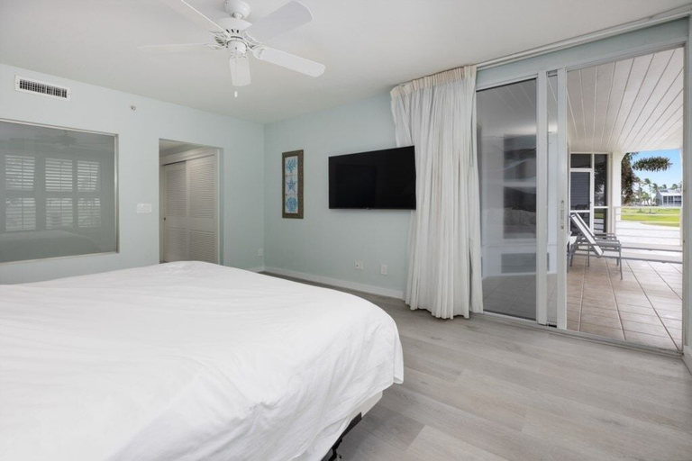 Bedroom 2, Captivated By The Sea 2 Bedroom Condo, Lee