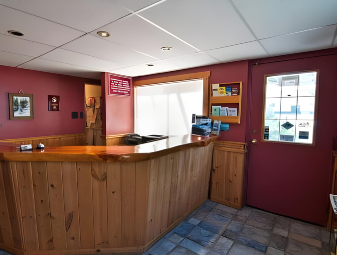 Others 3, Snow Valley Lodging, East Kootenay