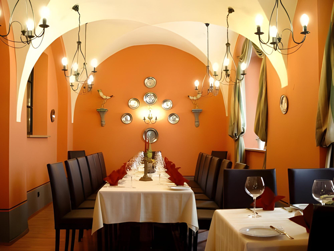 Food & Drinks 3, Braugasthaus, Burgenlandkreis