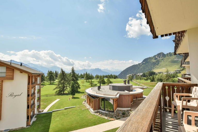 Exterior & Views 2, Rhodania 60, Raron