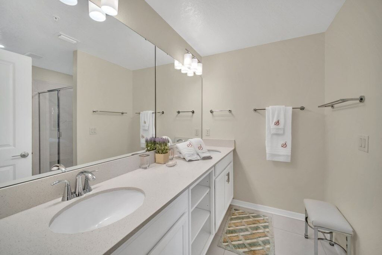 Bathroom 3, 4741clock Unit208 3 Bedroom Townhouse, Osceola