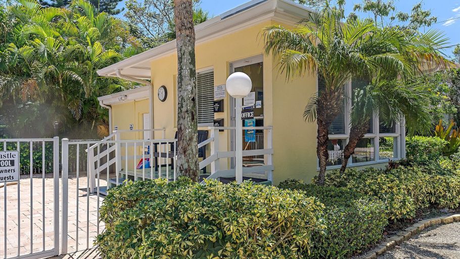 Exterior & Views 2, Beach Haven 2 Bedroom Condo, Manatee