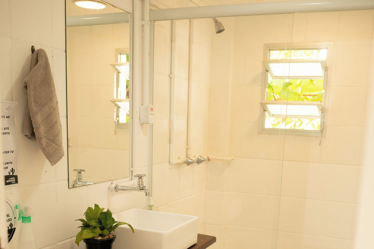 Bathroom 3, Lagoa Nômade, Florianopolis