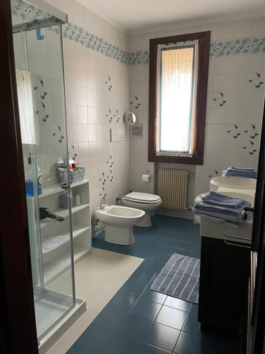 Bathroom 2, Le Tre Querce B&B, Vicenza