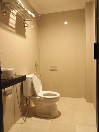Bathroom 3