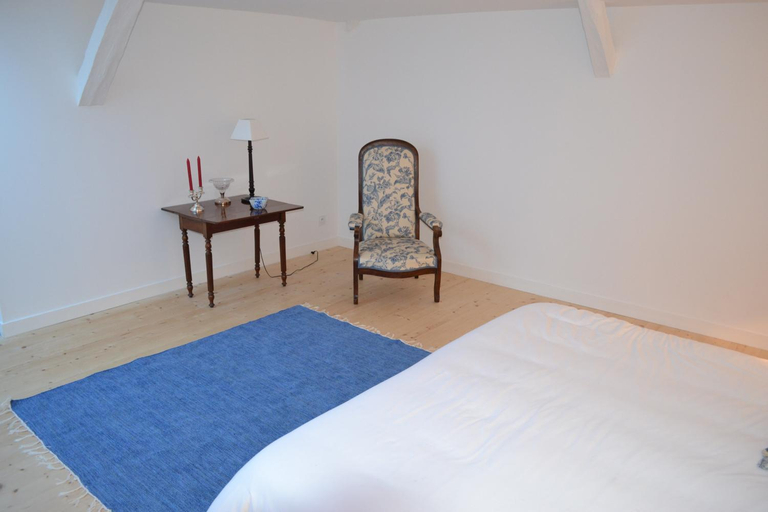 Others 4, Le Petit Logis, Charente