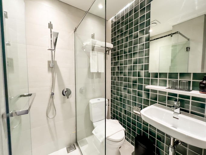 Bathroom 8