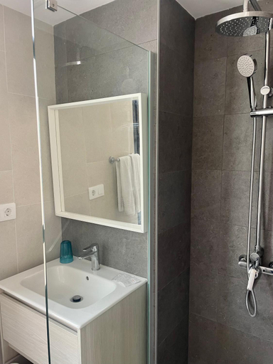 Bathroom 2, ApartHotel Idafe, Las Palmas
