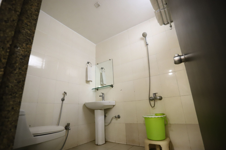 Bathroom 3, Hotel Manaal Pithampur, Indore