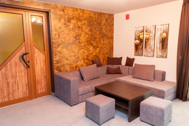 Others 4, Hotel Balkan, Botevgrad
