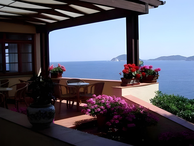 Others 5, Albergo Le Briciole, Livorno