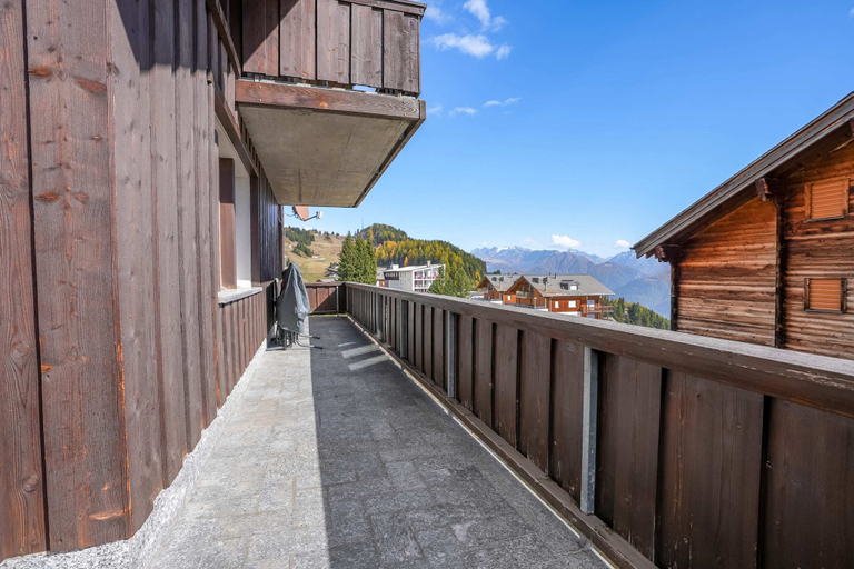 Others 5, Serenella Apartment, Raron
